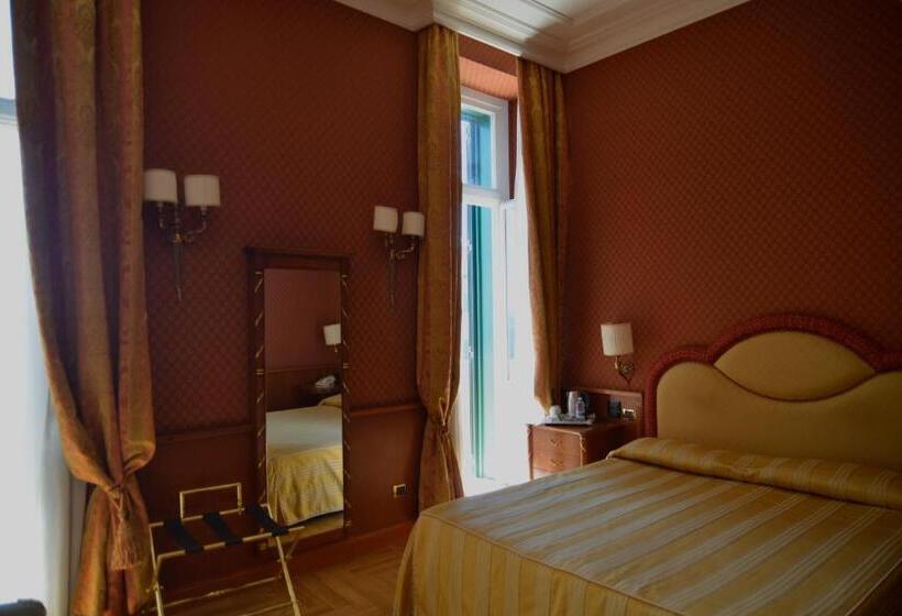 スタンダードルーム, Livingston