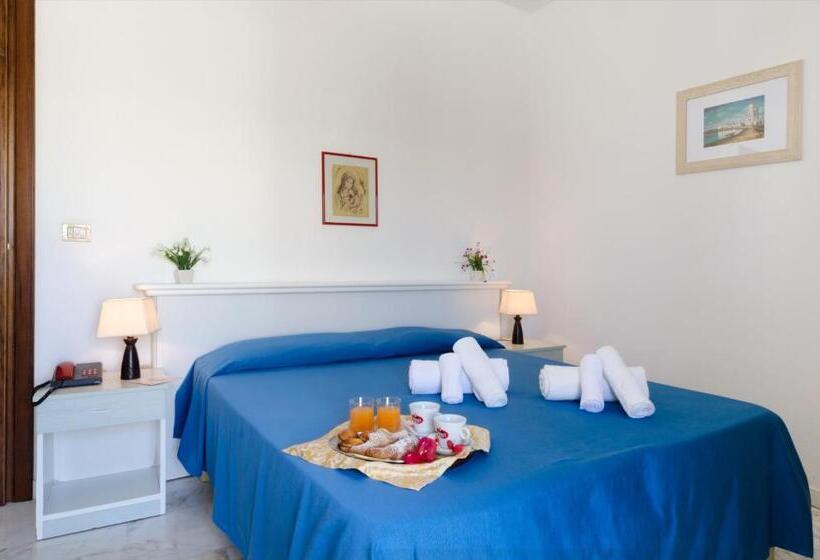 标准间, Luna Lido