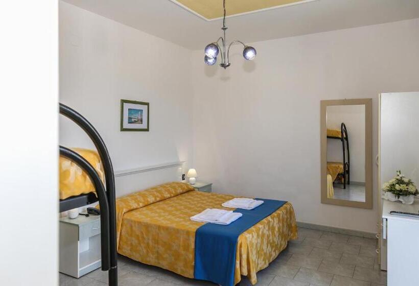 4인용 스탠다드 룸, Luna Lido