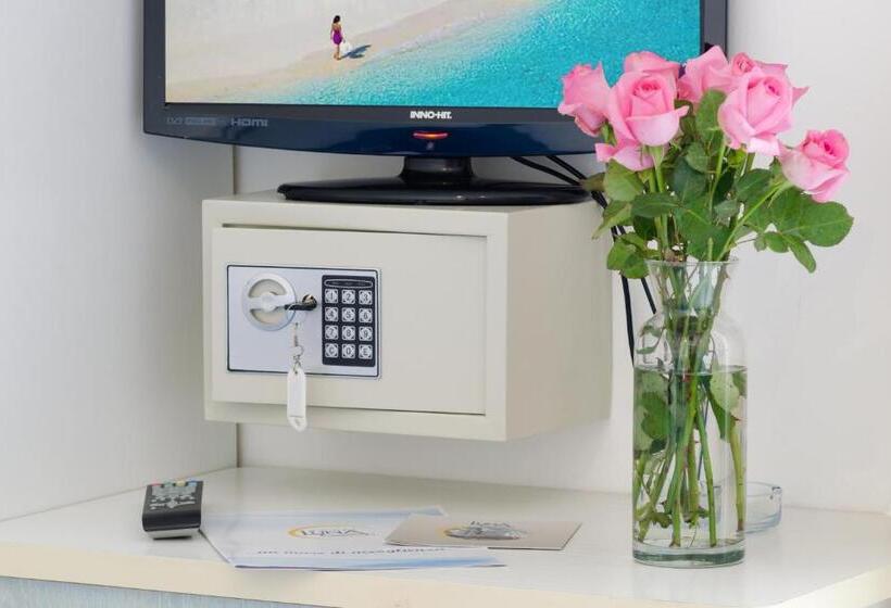 4인용 스탠다드 룸, Luna Lido