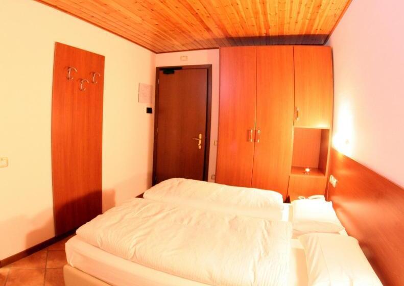 スタンダードルーム, Milano