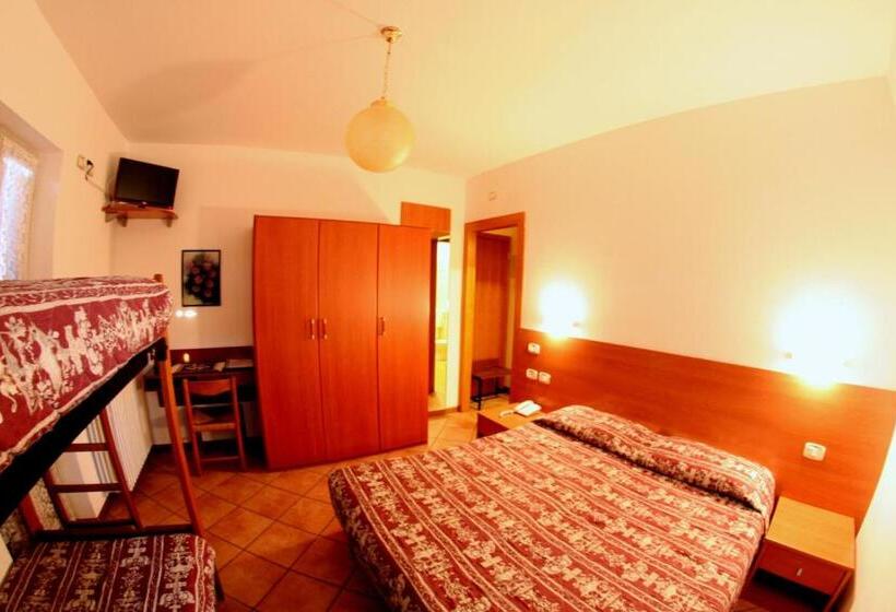 スタンダード４人部屋, Milano