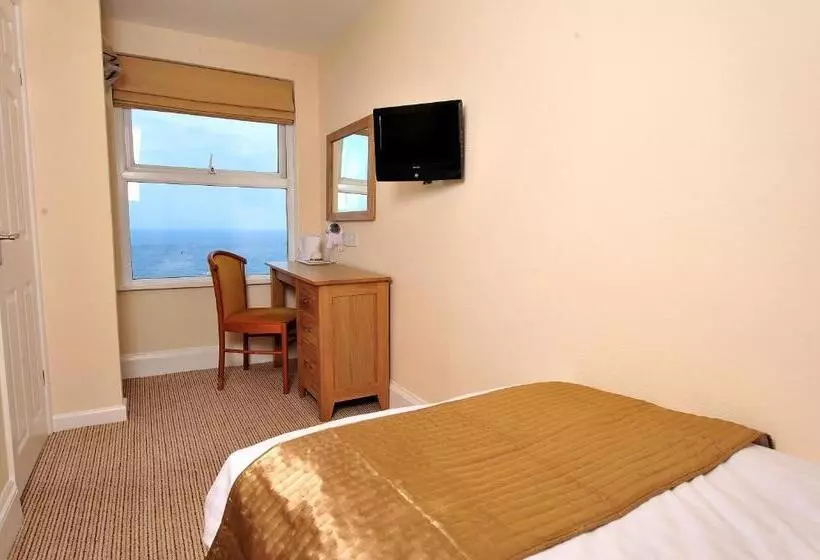 Standard Yhden Hengen Huone, Pentire