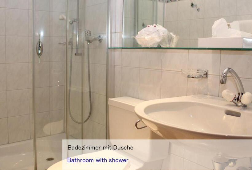 Номер Стандарт с Балконом, Restaurant Mattmarkblick