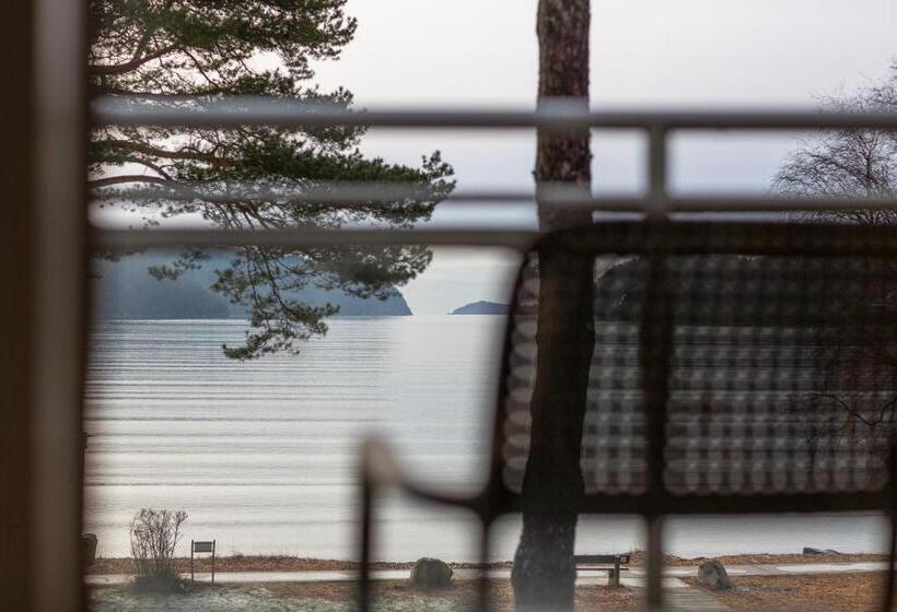 חדר משפחתי, Rosfjord Strand