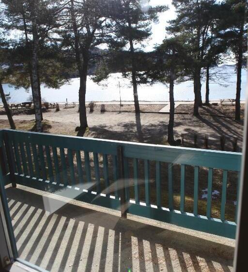 דירת שלושה חדרים, Rosfjord Strand