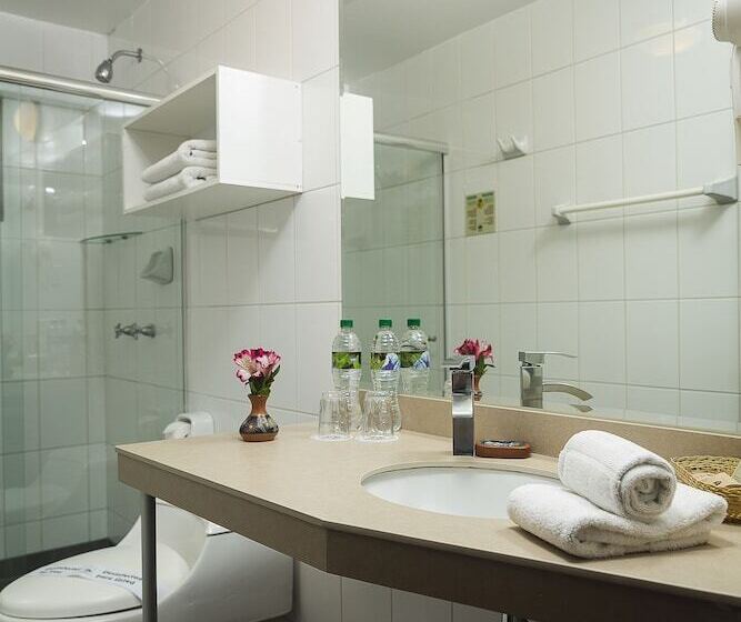 חדר סטנדרט, Rumi Punku