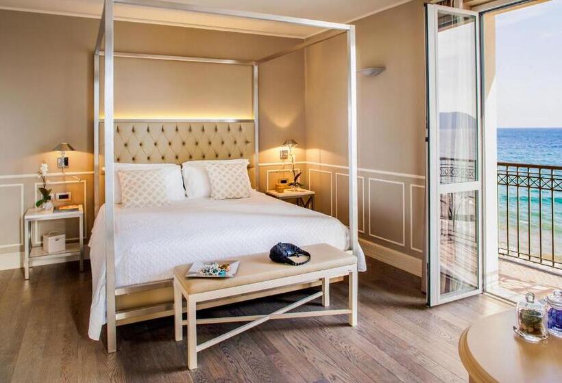 חדר סופריור עם נוף לים ומרפסת, Savoia