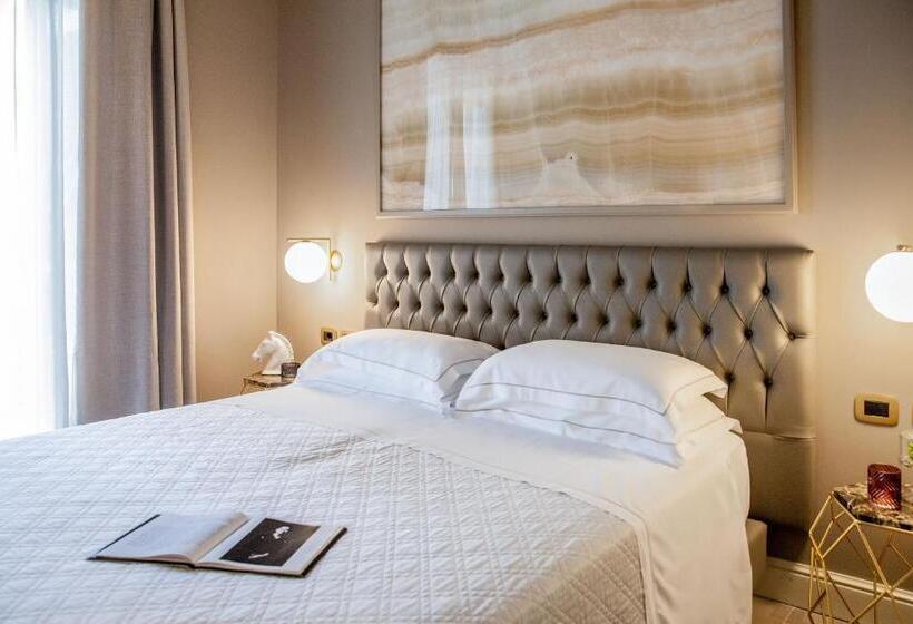 חדר סופריור נוף לעיר, Savoia