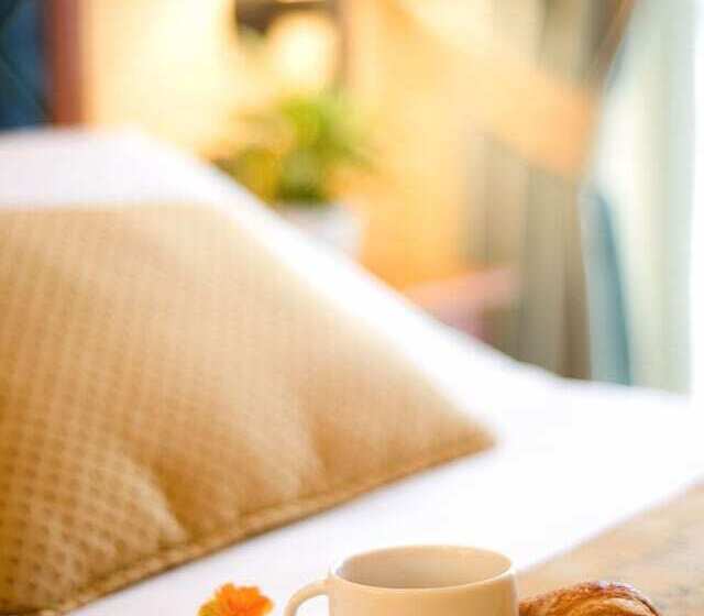 חדר סטנדרט לשלושה, Savoia