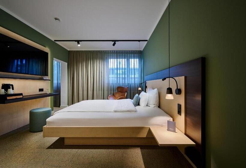 スタンダードルーム, Westend