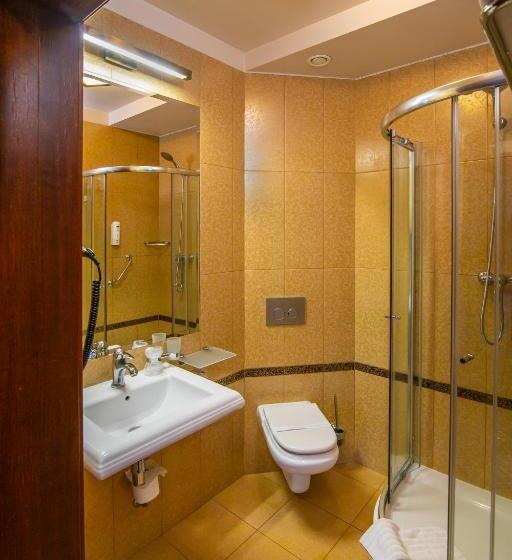 标准单人间, Wileński