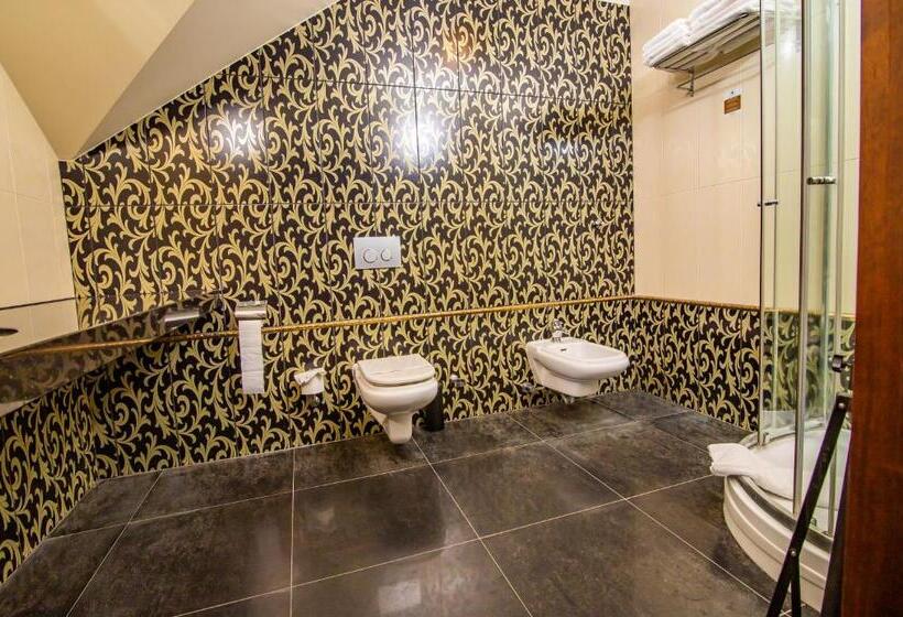 四人豪华间, Wileński