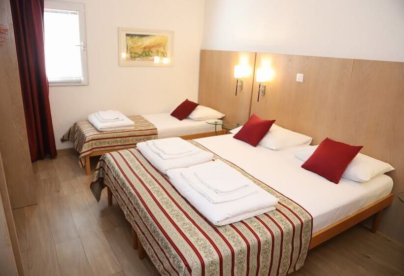 اتاق استاندارد سه نفره, Villa Deny Mostar With Free Parking