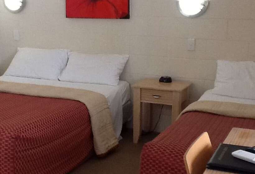 패밀리 룸, Nambour Lodge Motel