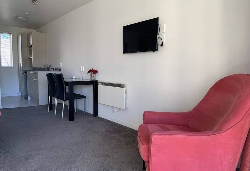 Студия Стандарт, Salerno Motel Apartments