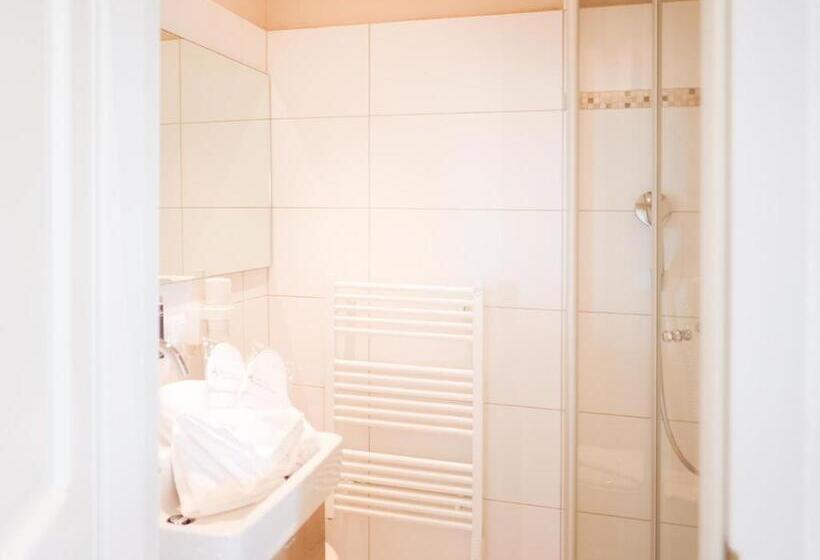 Номер Стандарт, The Townhouse Ruhpolding