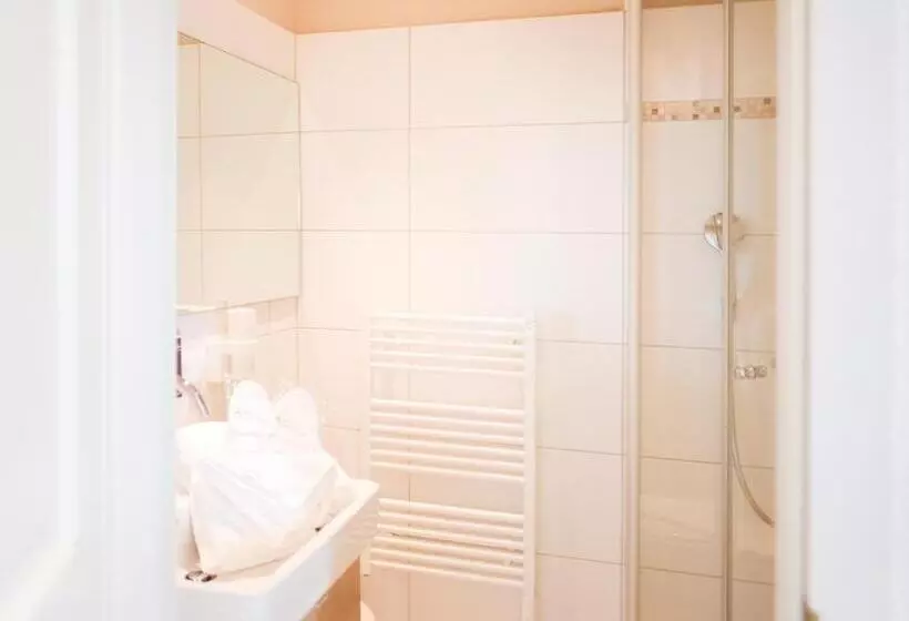 اتاق استاندارد, The Townhouse Ruhpolding