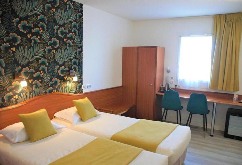 Номер Стандарт, Deltour Hotel Le Puy En Velay