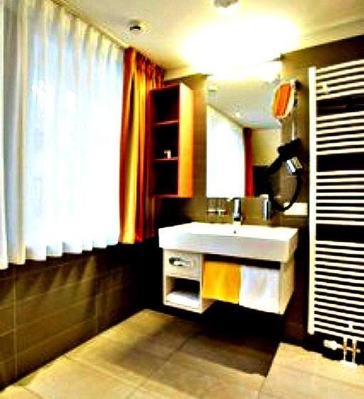 شقة غرفة واحدة, Am Kloster