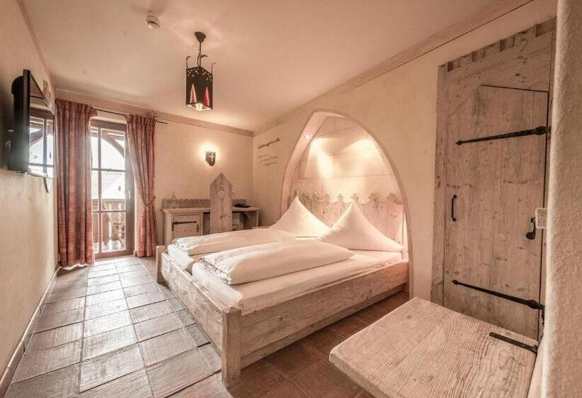 Номер Стандарт, Arthus