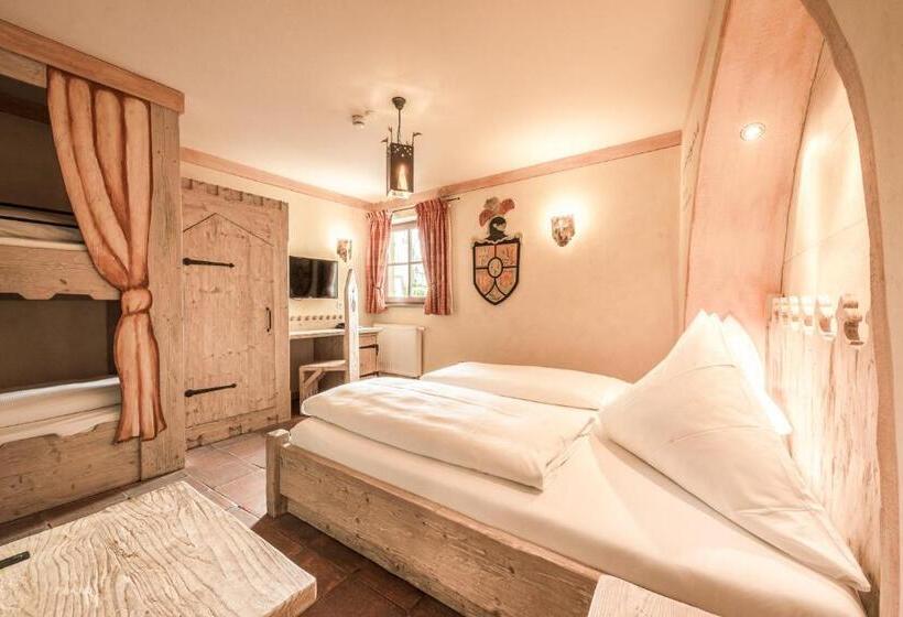 Четырехместный Номер Стандарт, Arthus