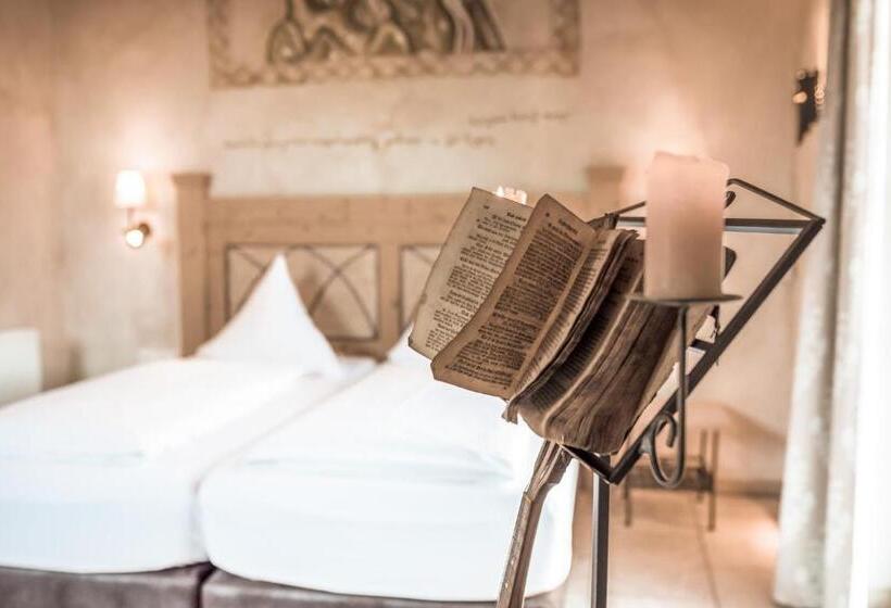 Номер Стандарт Тематический, Arthus