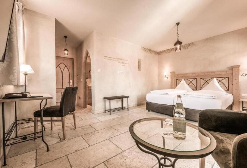 Номер Стандарт Индивидуальный, Arthus