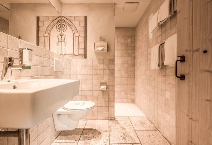 Номер Стандарт Индивидуальный, Arthus