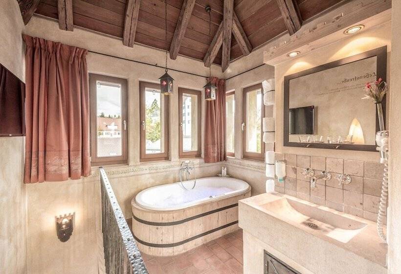 Номер Стандарт, Arthus