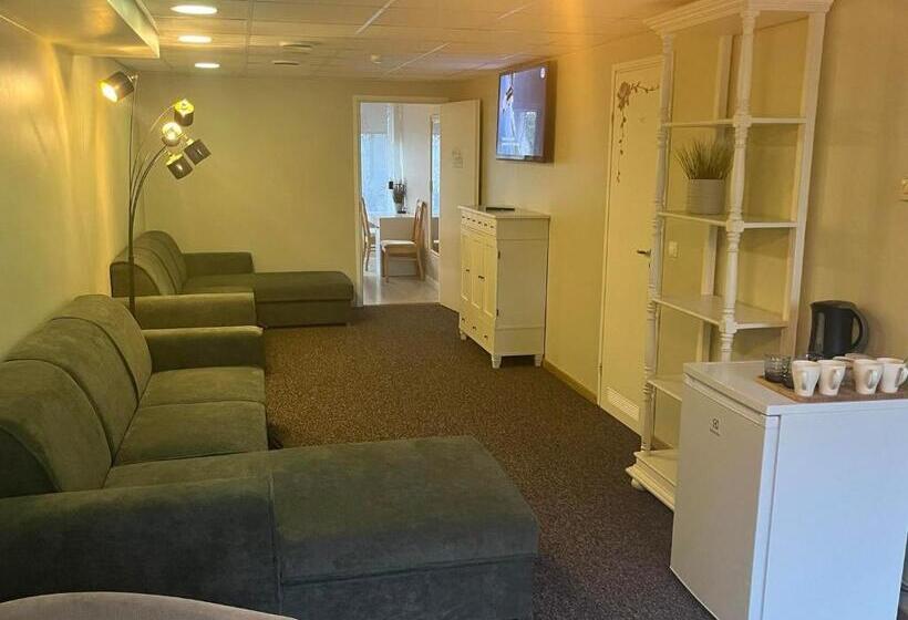 Suite with Terrace, Carolina