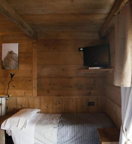 Номер Стандарт Трехместный, Chalet Hotel Svizzero