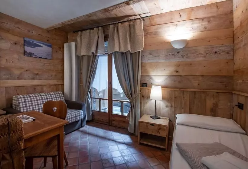スタンダードトリプルルーム, Chalet Hotel Svizzero