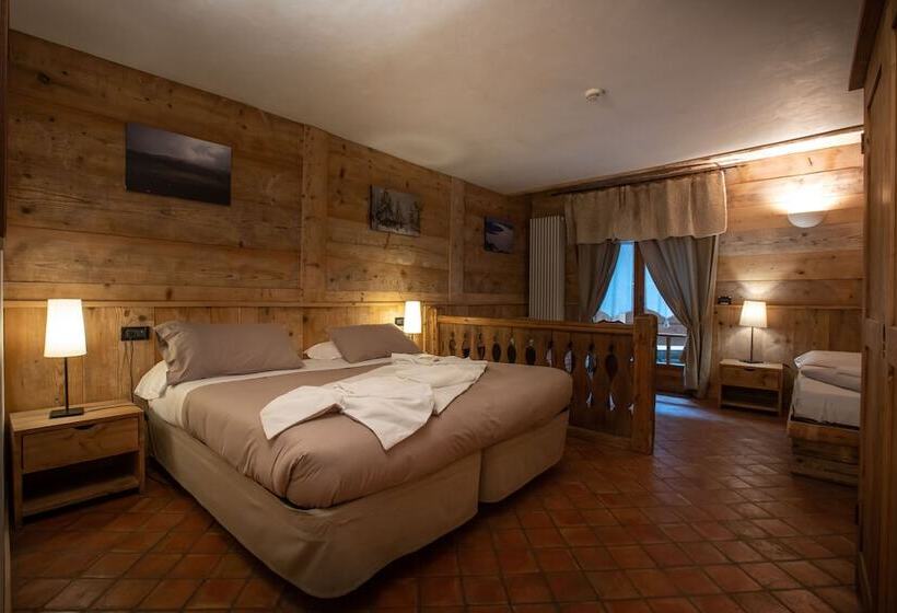 Номер Стандарт Трехместный, Chalet Hotel Svizzero