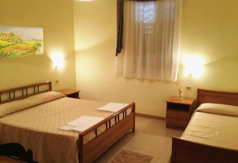 חדר סטנדרט לשלושה, Ristorante Cordial