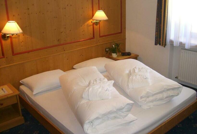 חדר קומפורט, Cristallo