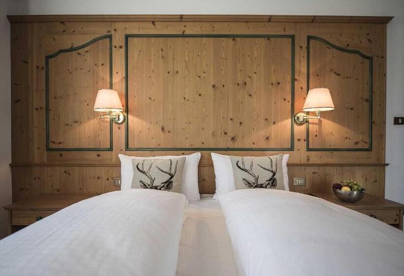 חדר משפחתי, Cristallo