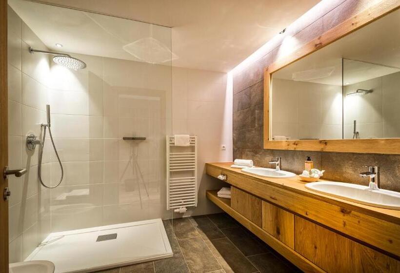 Номер Deluxe, Il Tyrol