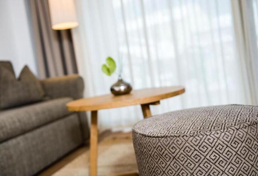 חדר דלוקס, Il Tyrol