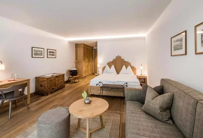 山の見えるスーペリアルーム, Il Tyrol