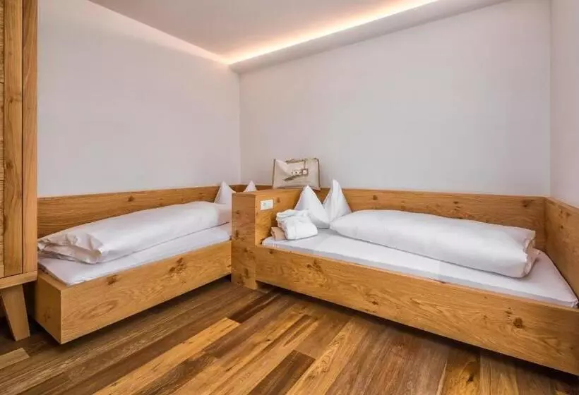 スイート, Il Tyrol