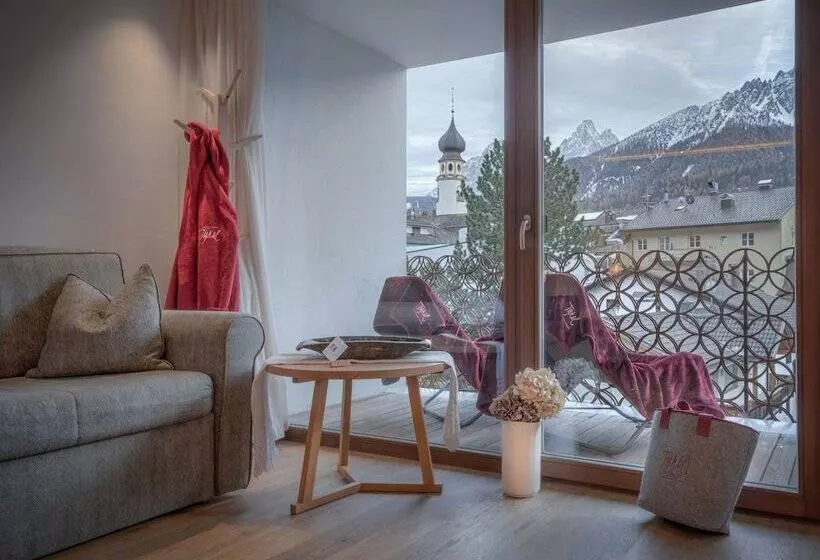 山の見えるスーペリアルーム, Il Tyrol