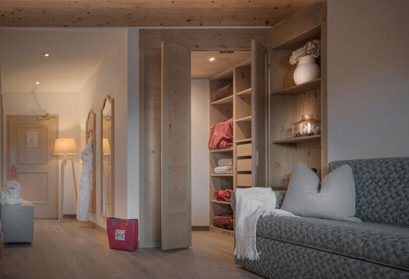 חדר משפחתי, Il Tyrol