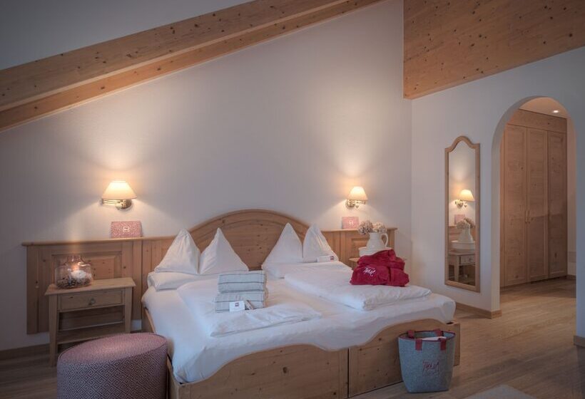Семейный Номер, Il Tyrol