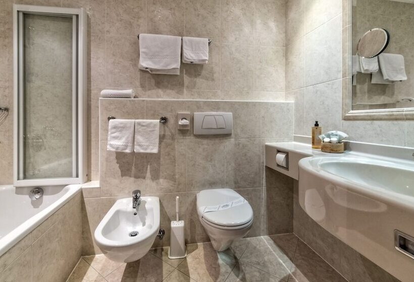 Номер Deluxe, Il Tyrol