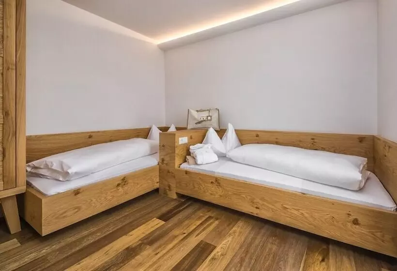 デラックスルーム, Il Tyrol