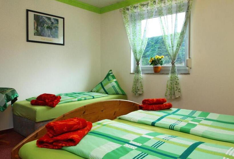 스탠다드 트리플 룸, Im Rheintal