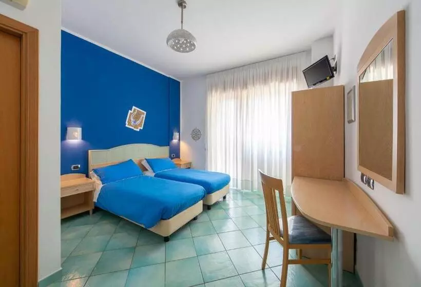 اتاق لوکس با بالکن, La Casa Delle Stelle