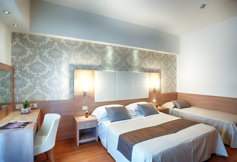 Номер Стандарт Трехместный, Michelangelo Cesenatico