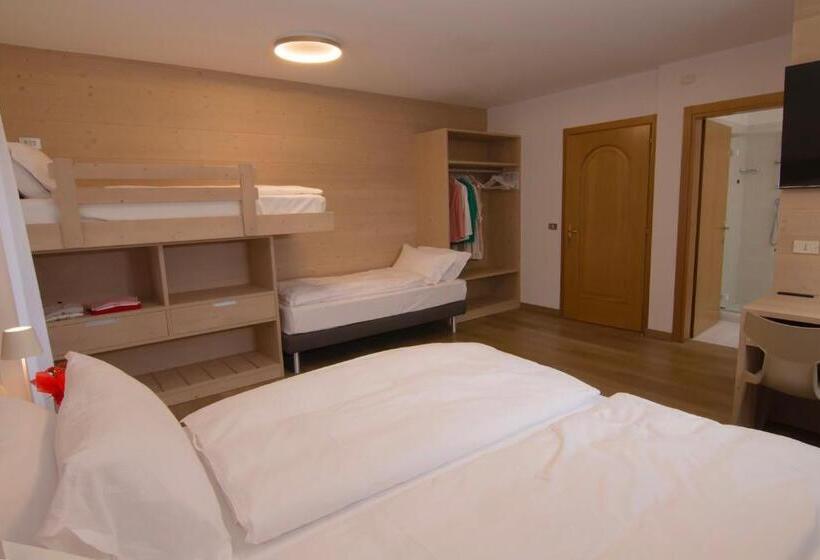 4인용 스탠다드 룸, Miralago